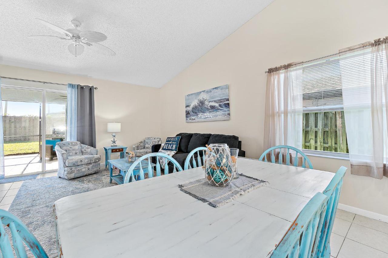 Serene Seaside Retreat - Dog Friendly - 2Br Townhouse With Shared Heated Pool Steps To Paradise Beach! Melbourne Bagian luar foto