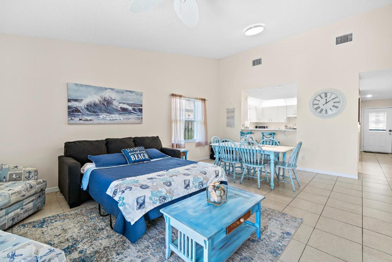 Serene Seaside Retreat - Dog Friendly - 2Br Townhouse With Shared Heated Pool Steps To Paradise Beach! Melbourne Bagian luar foto